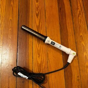 Lange Curling Wand with Black Barrel and Pink Handle